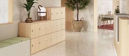 Armoire en bois à casiers