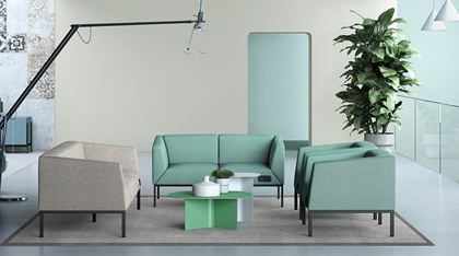 Chauffeuses et divan en tissu