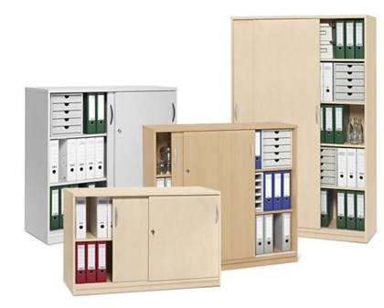 Armoire en bois à portes coulissantes