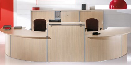 Comptoir d'accueil en chêne