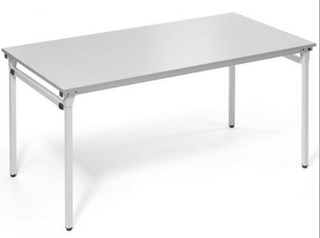 Table pliante sur 4 pieds