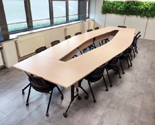 Table de réunion modulaire BUR