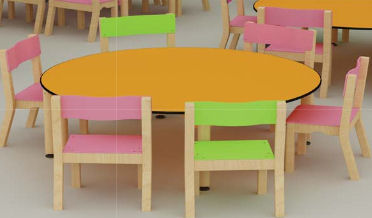 Chaises et tables en bois pour crèches